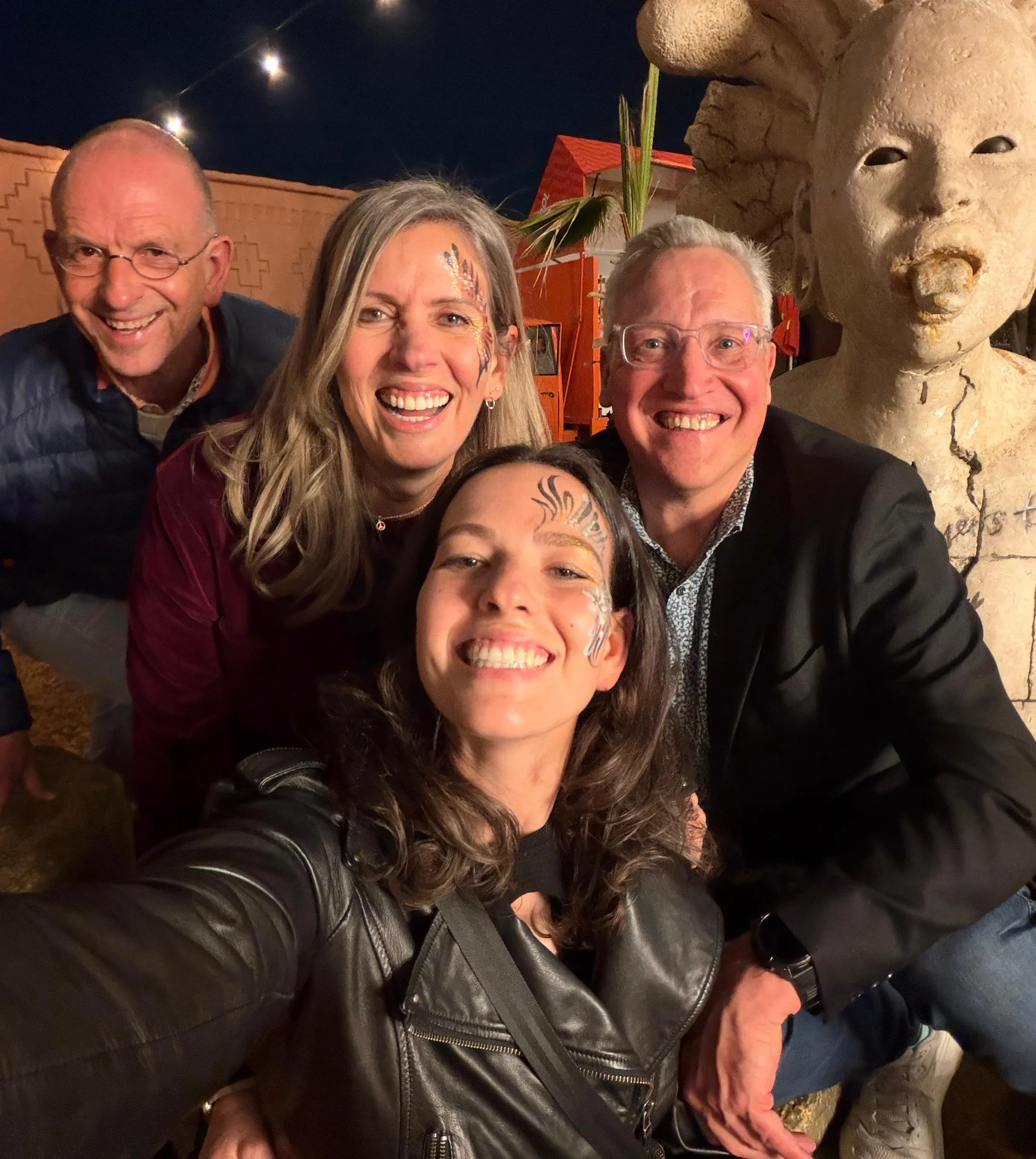 At the Royal Countess Zingara’s jol