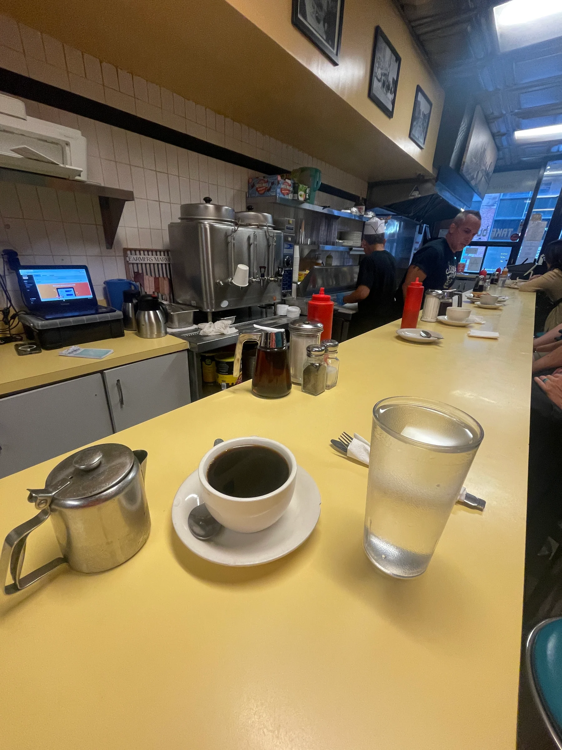 2026-09-09_084244_New-York_Coffee-at-Yellow-Diner-Counter_IMG-6370.jpg
